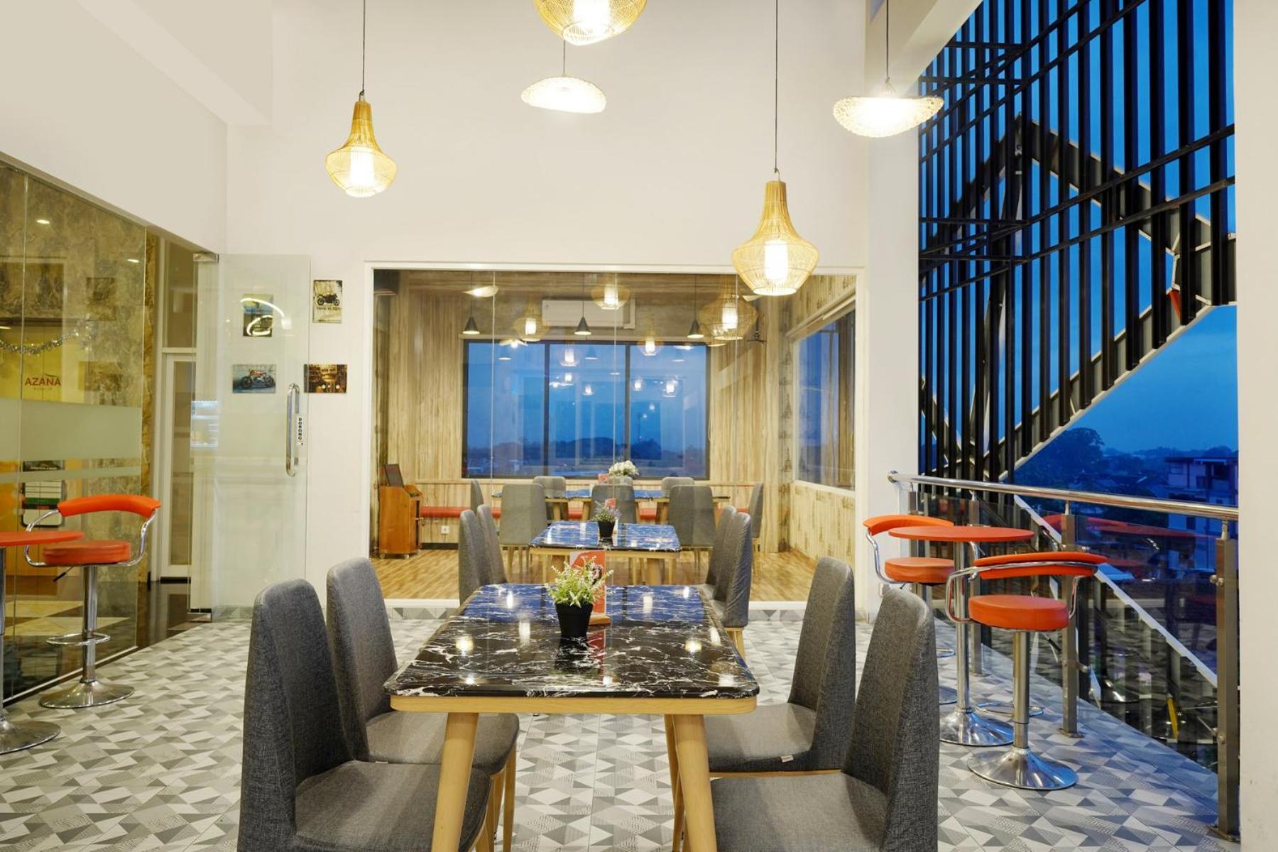 Front One Hotel Sragen Eksteriør billede